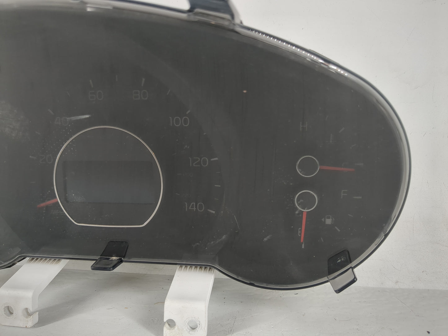 2014-2015 Kia Soul Instrument Cluster Speedometer Gauges P/N:94006-B2510 Fits Fits 2014 2015 OEM Used Auto Parts - Oemusedau