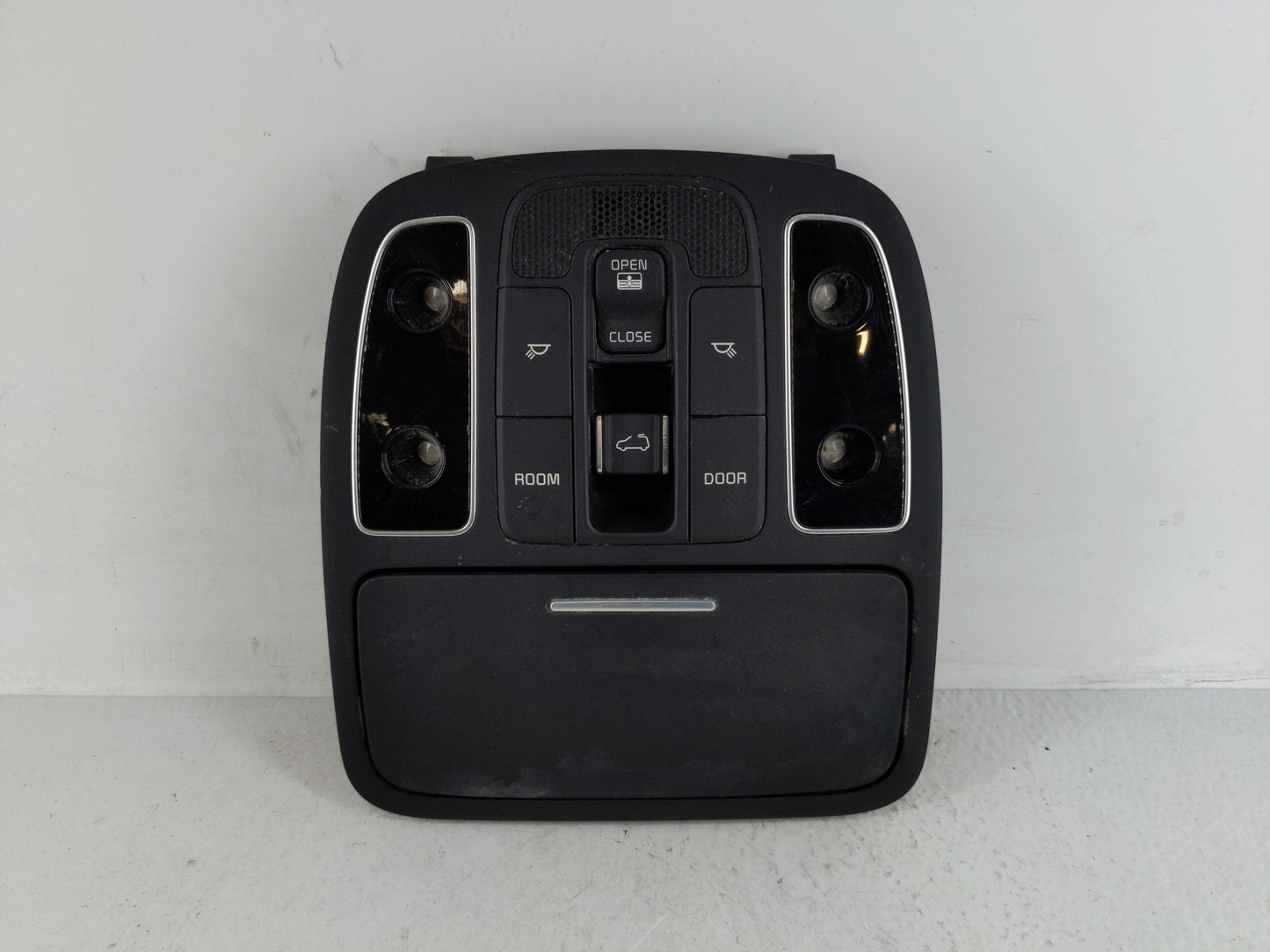 2014-2019 Kia Soul Overhead Roof Console 1168390 - Oemusedautoparts1.com