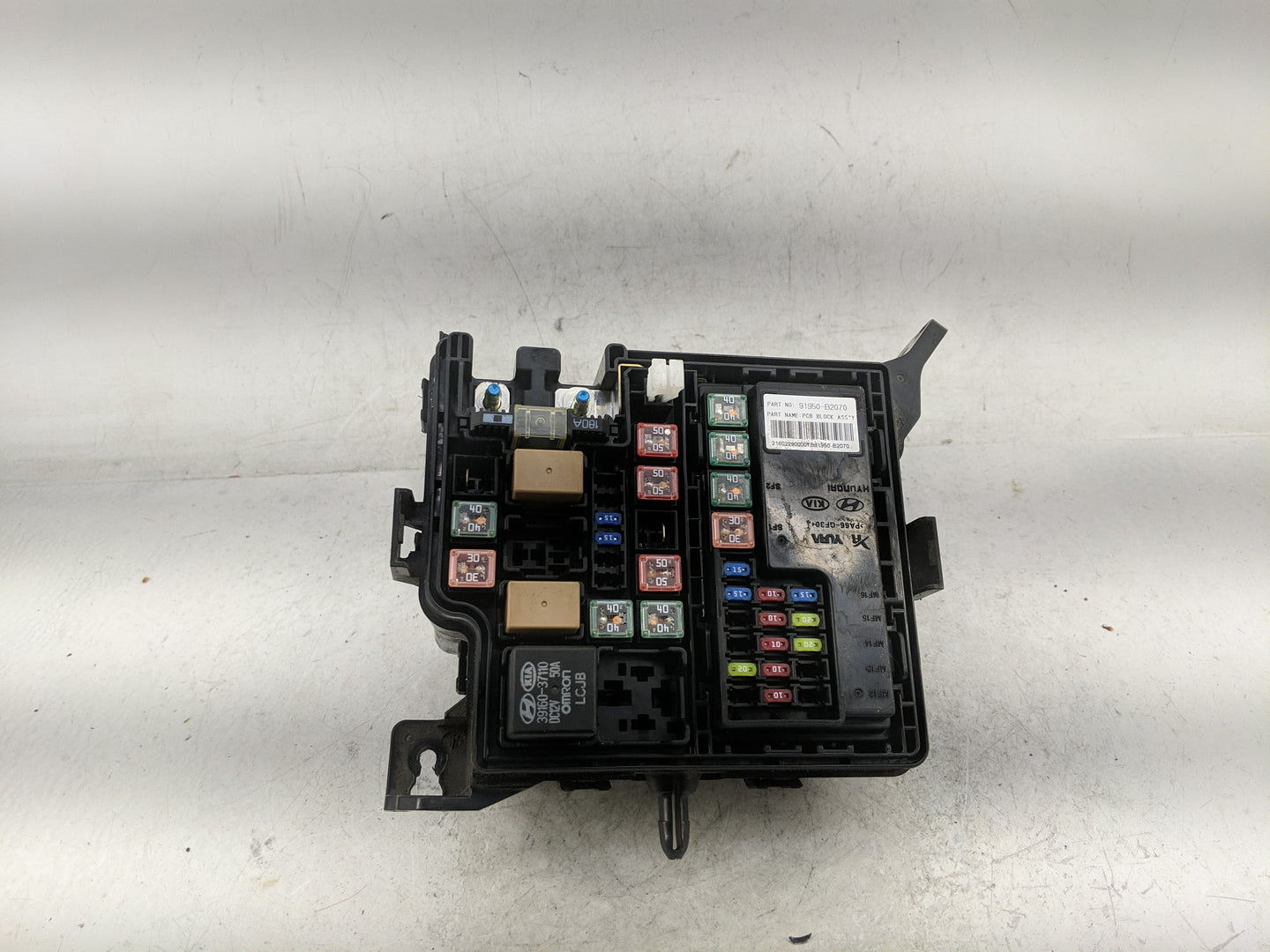 2014 Kia Soul Fusebox Fuse Box Panel Relay Module P/N:91950-B2070 Fits OEM Used Auto Parts - Oemusedautoparts1.com