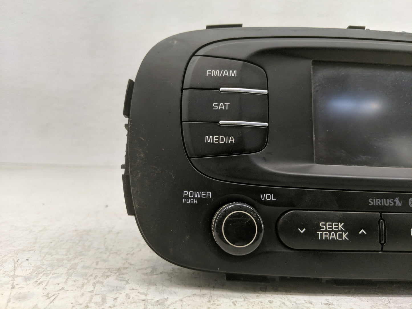 2014 Kia Soul Radio AM FM Cd Player Receiver Replacement Fits OEM Used Auto Parts - Oemusedautoparts1.com