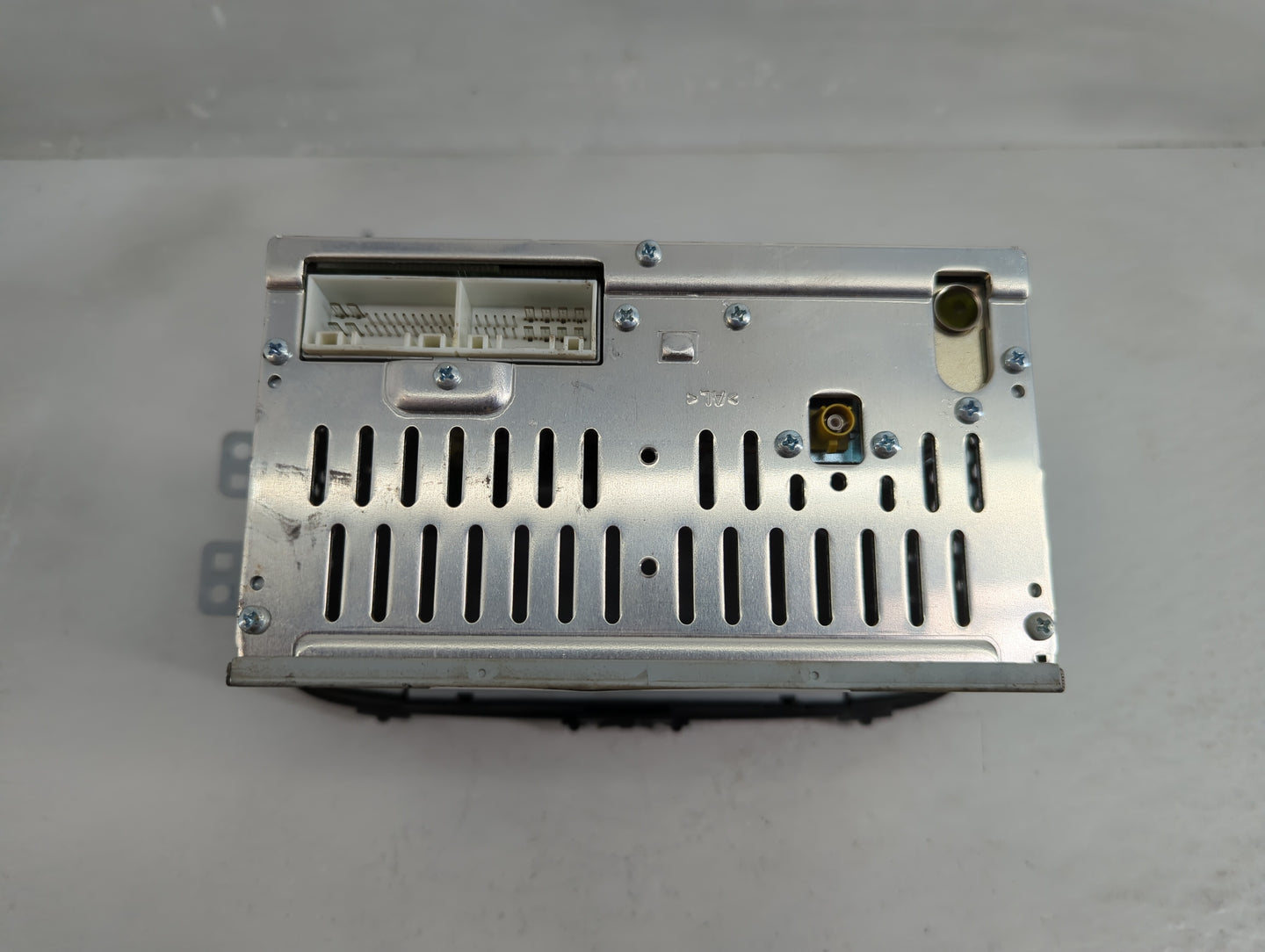 2014 Kia Soul Radio AM FM Cd Player Receiver Replacement P/N:96170-B2090CA Fits OEM Used Auto Parts - Oemusedautoparts1.com
