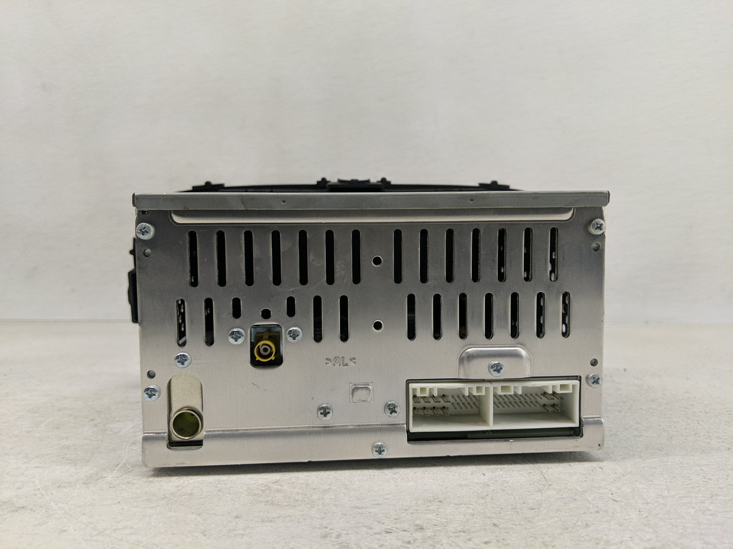 2014-2016 Kia Soul Radio AM FM Cd Player Receiver Replacement P/N:96170-B2000CA Fits Fits 2014 2015 2016 OEM Used Auto Parts