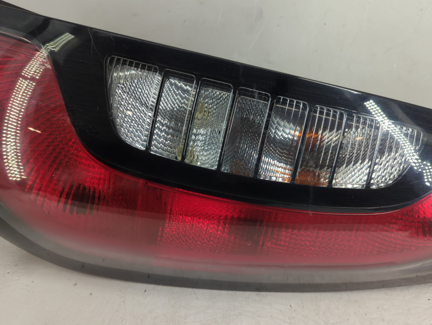 2014-2019 Kia Soul Tail Light Assembly Passenger Right OEM Fits Fits 2014 2015 2016 2017 2018 2019 OEM Used Auto Parts - Oem