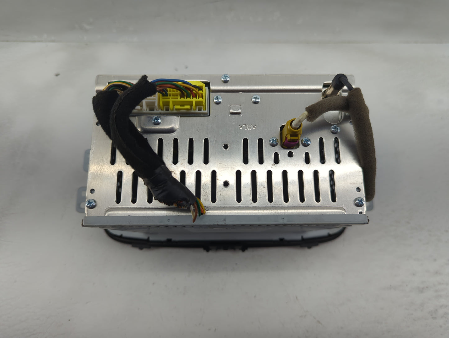 2014-2016 Kia Soul Radio AM FM Cd Player Receiver Replacement P/N:96170-B2090CA Fits Fits 2014 2015 2016 OEM Used Auto Parts