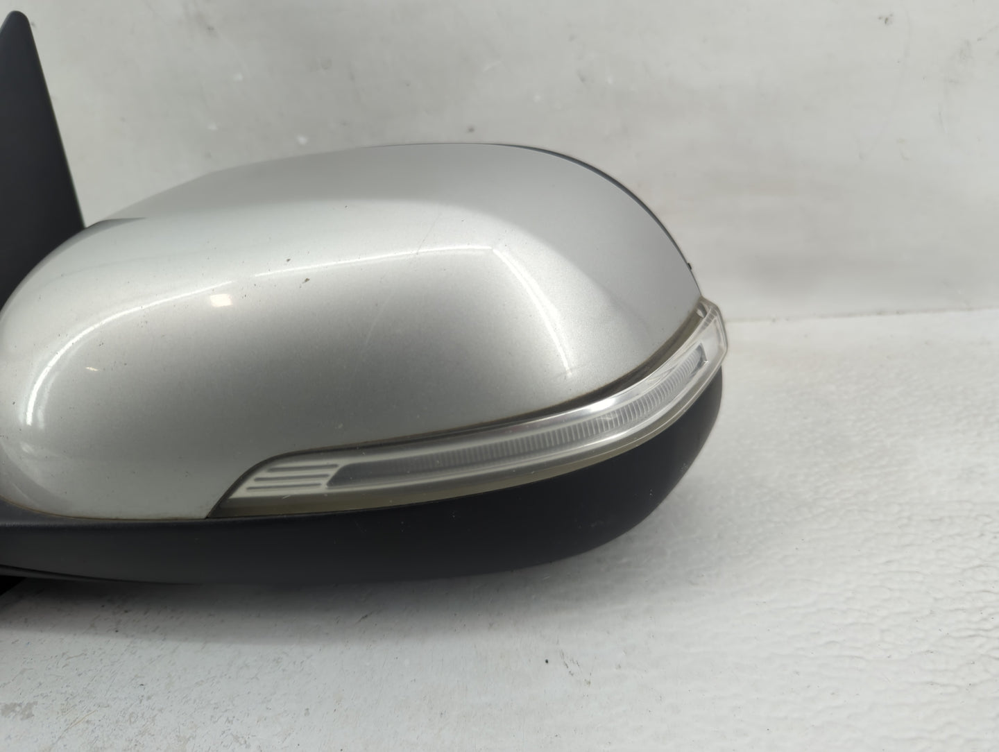 2014-2019 Kia Soul Driver Side View Mirror - Left Door Mirror OEM Used - Oemusedautoparts1.com