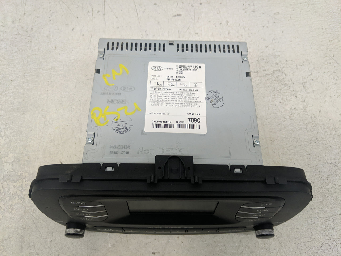 2014-2016 Kia Soul Radio AM FM Cd Player Receiver Replacement P/N:96170-B2090CA Fits Fits 2014 2015 2016 OEM Used Auto Parts