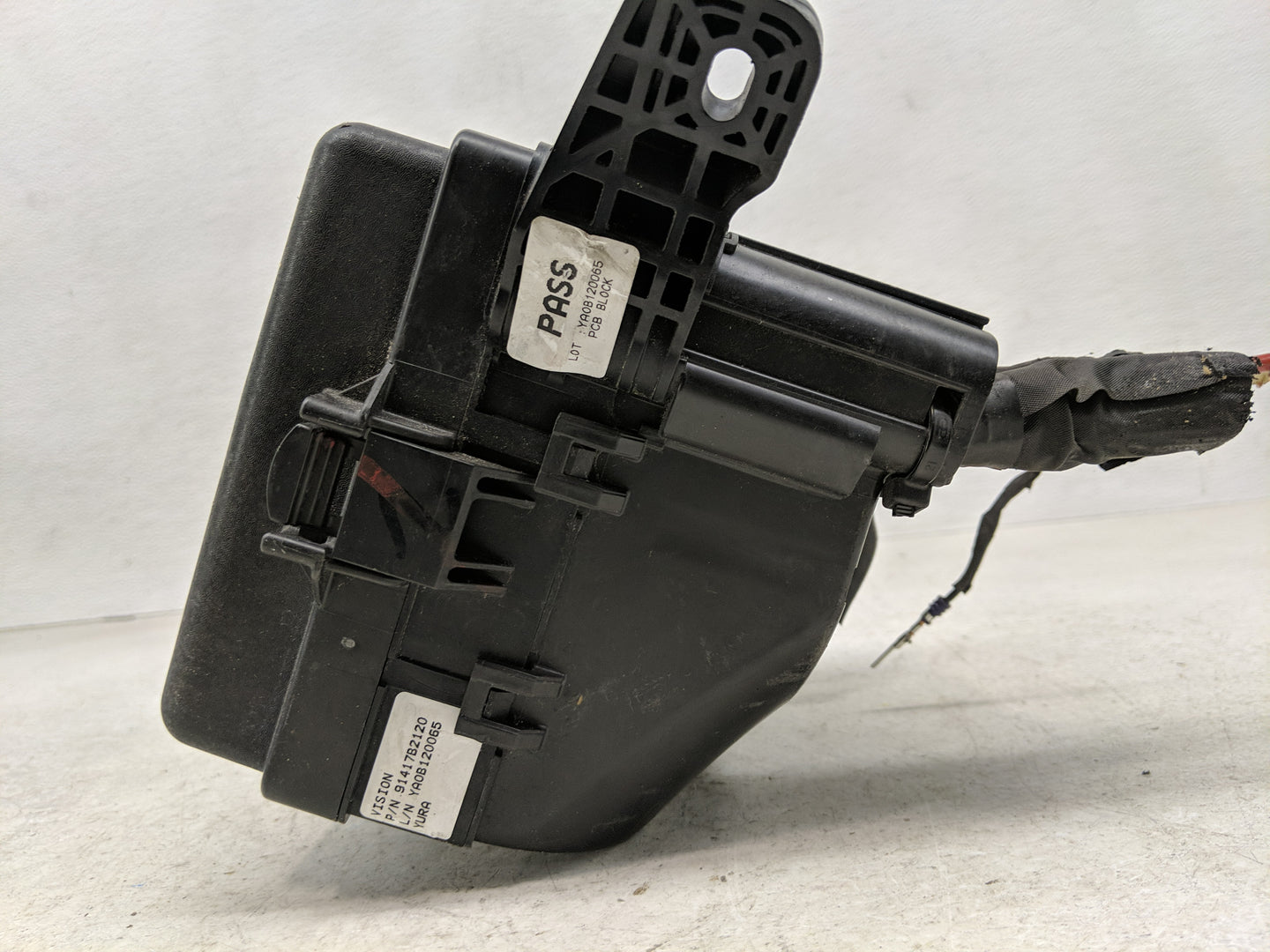 2014 Kia Soul Fusebox Fuse Box Panel Relay Module P/N:91950-B2090 Fits OEM Used Auto Parts - Oemusedautoparts1.com