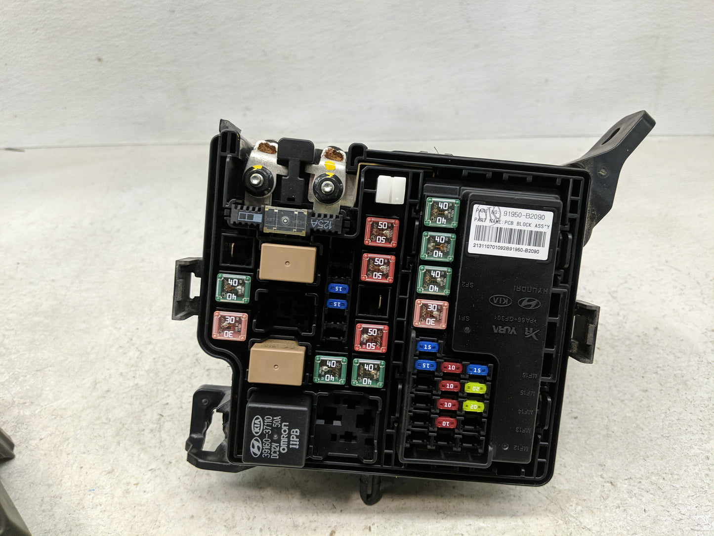 2014 Kia Soul Fusebox Fuse Box Panel Relay Module P/N:91950-B2050 91950-B2090 Fits OEM Used Auto Parts - Oemusedautoparts1.c