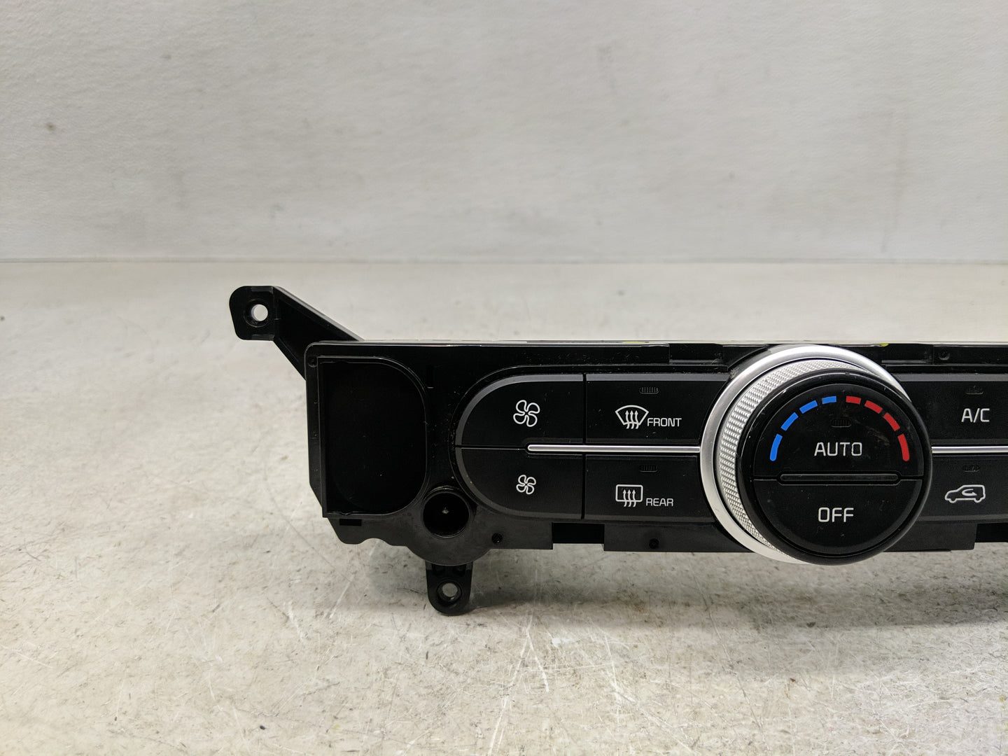 2014-2016 Kia Soul Climate Control Module Temperature AC/Heater Replacement P/N:97250-B2GQ0CA Fits Fits 2014 2015 2016 OEM U