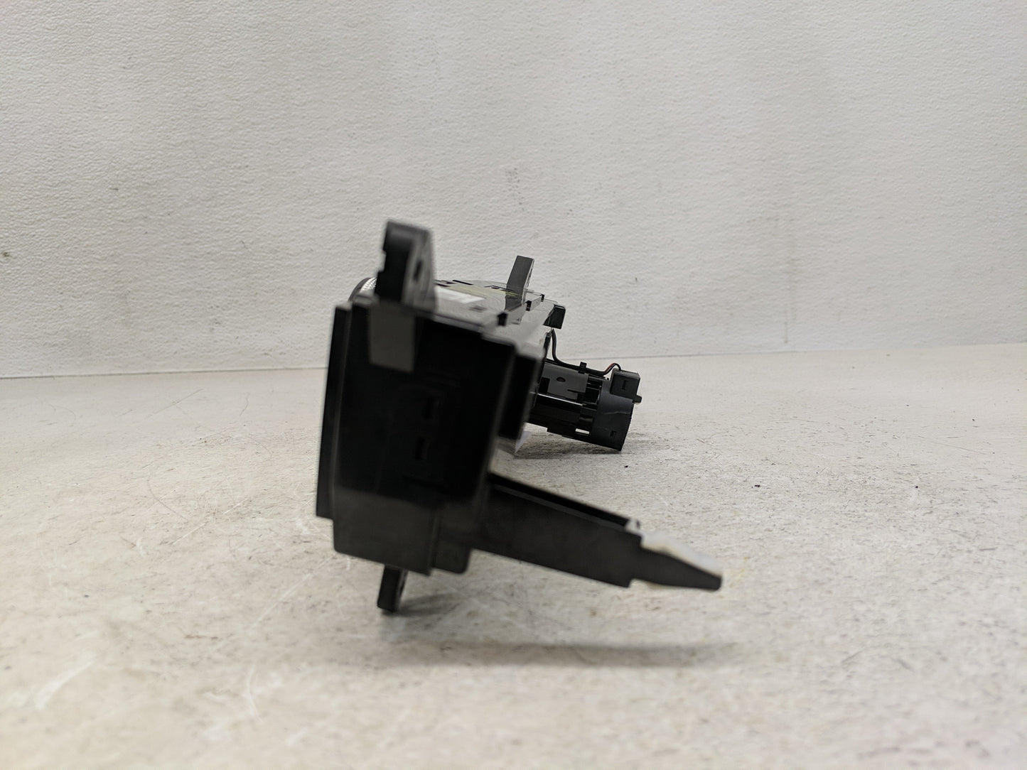 2014-2016 Kia Soul Climate Control Module Temperature AC/Heater Replacement P/N:97250-B2GQ0CA Fits Fits 2014 2015 2016 OEM U