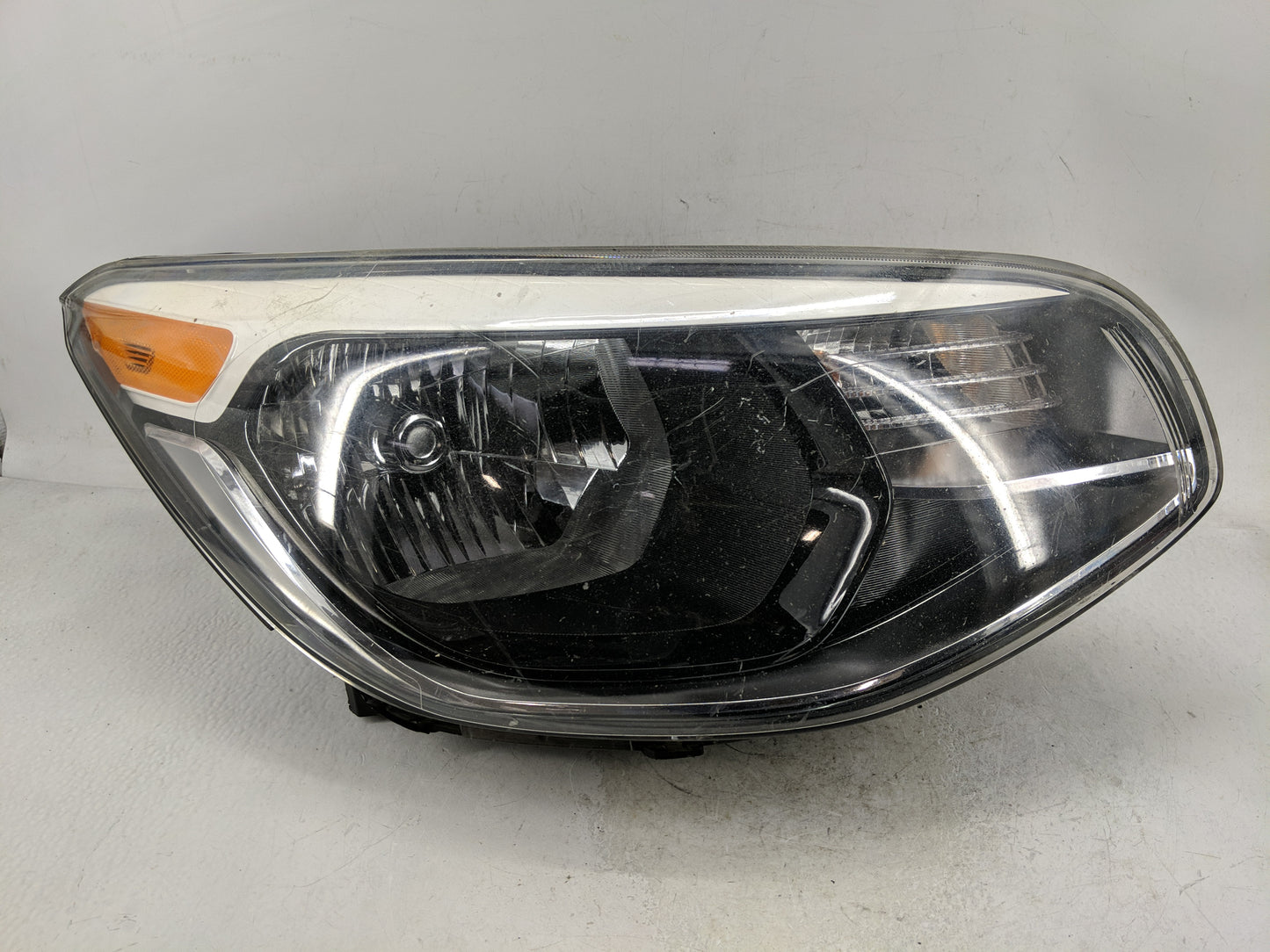 2014-2016 Kia Soul Passenger Right Oem Head Light Headlight Lamp - Oemusedautoparts1.com