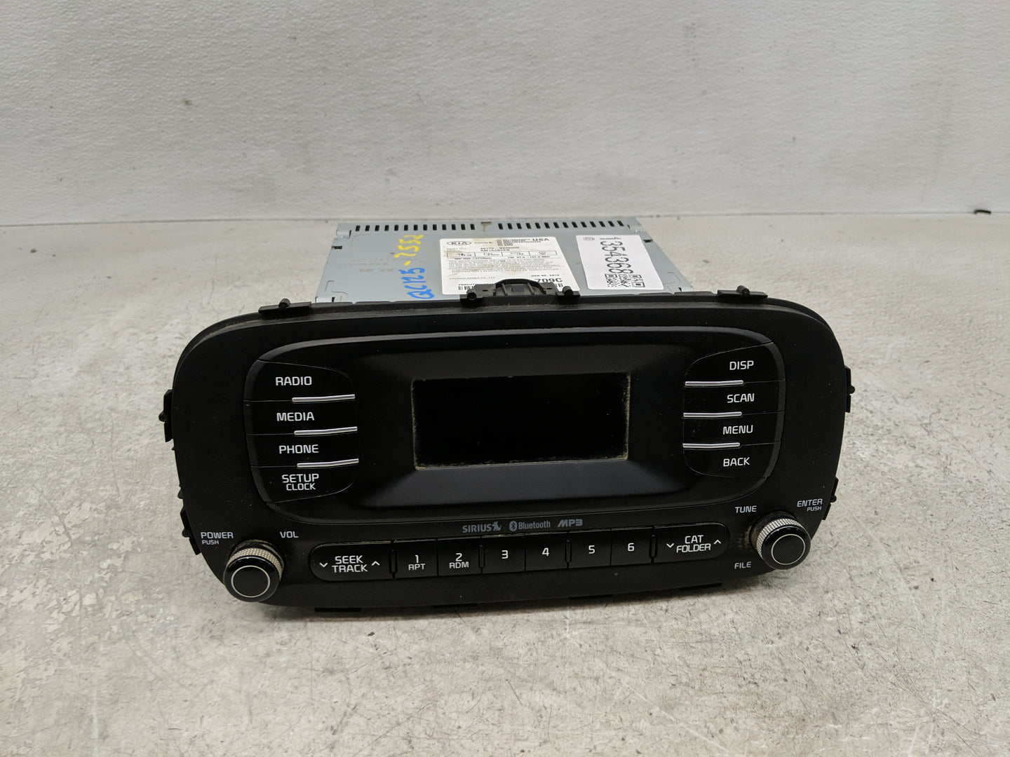 2014-2016 Kia Soul Radio AM FM Cd Player Receiver Replacement P/N:96170-B2090CA Fits Fits 2014 2015 2016 OEM Used Auto Parts