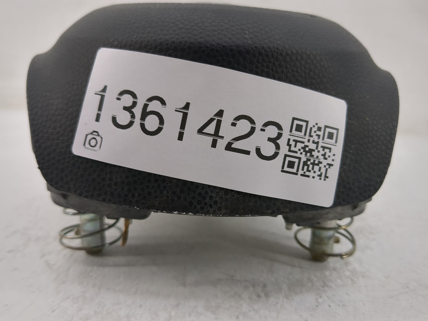 2014-2019 Kia Soul Air Bag Driver Left Steering Wheel Mounted Fits Fits 2014 2015 2016 2017 2018 2019 OEM Used Auto Parts - 