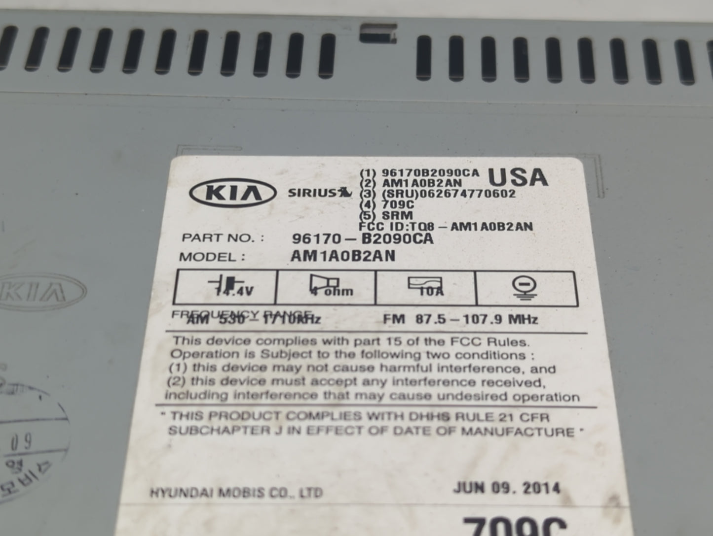 2014-2016 Kia Soul Radio AM FM Cd Player Receiver Replacement P/N:96170-B2090CA Fits Fits 2014 2015 2016 OEM Used Auto Parts