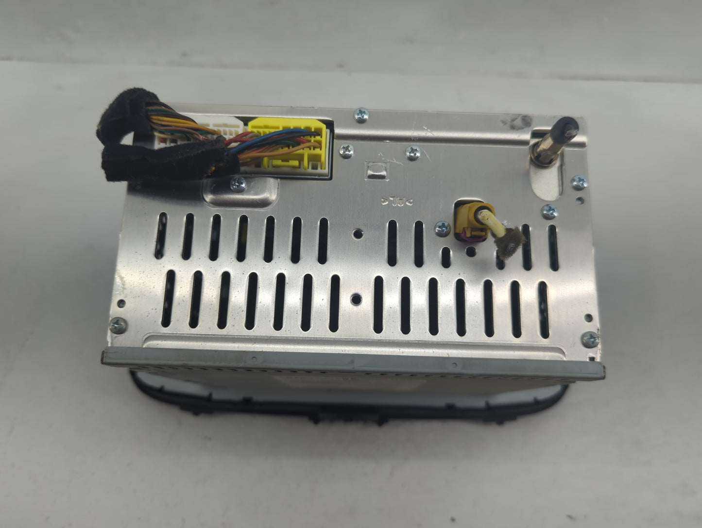 2014-2016 Kia Soul Radio AM FM Cd Player Receiver Replacement P/N:96170-B2090CA Fits Fits 2014 2015 2016 OEM Used Auto Parts