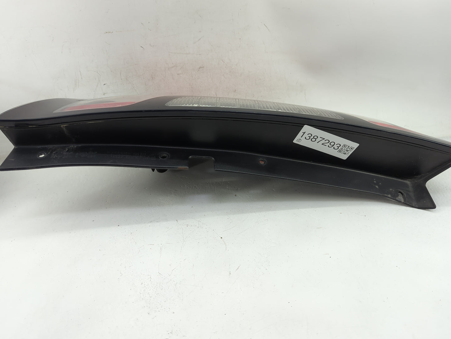 2014-2019 Kia Soul Tail Light Assembly Driver Left OEM Fits Fits 2014 2015 2016 2017 2018 2019 OEM Used Auto Parts - Oemused