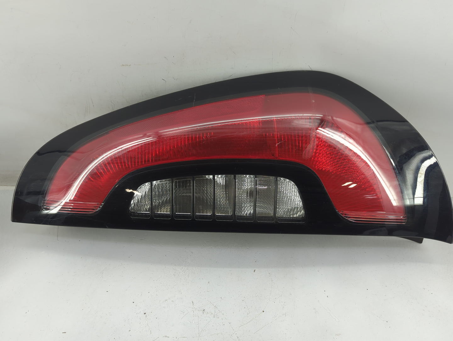 2014-2019 Kia Soul Tail Light Assembly Passenger Right OEM Fits Fits 2014 2015 2016 2017 2018 2019 OEM Used Auto Parts - Oem