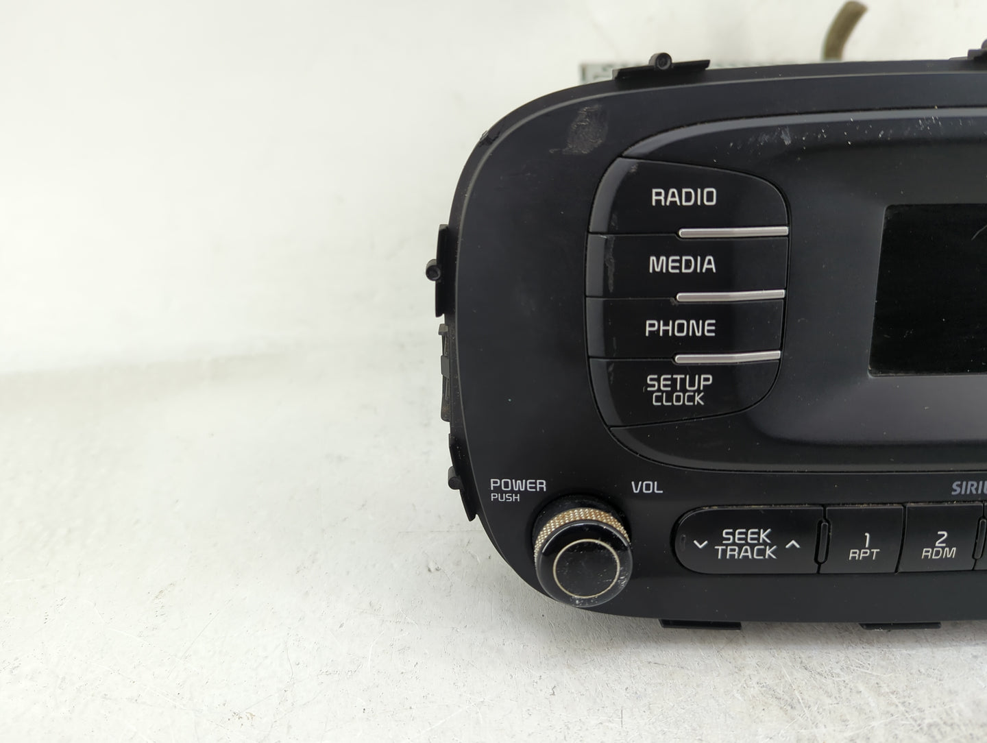 2014-2016 Kia Soul Radio AM FM Cd Player Receiver Replacement P/N:96170-B2090CA Fits Fits 2014 2015 2016 OEM Used Auto Parts