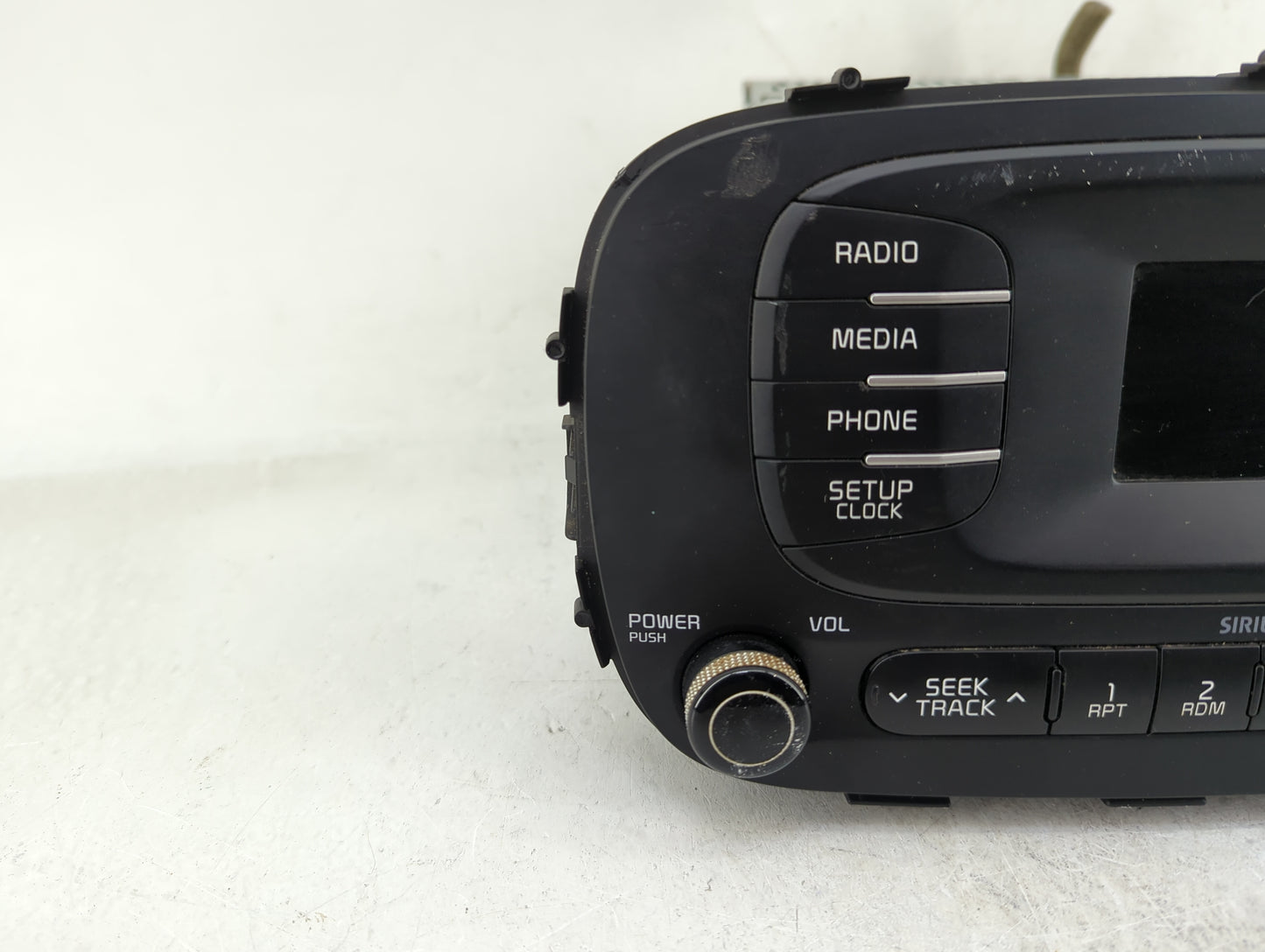 2014-2016 Kia Soul Radio AM FM Cd Player Receiver Replacement P/N:96170-B2090CA Fits Fits 2014 2015 2016 OEM Used Auto Parts