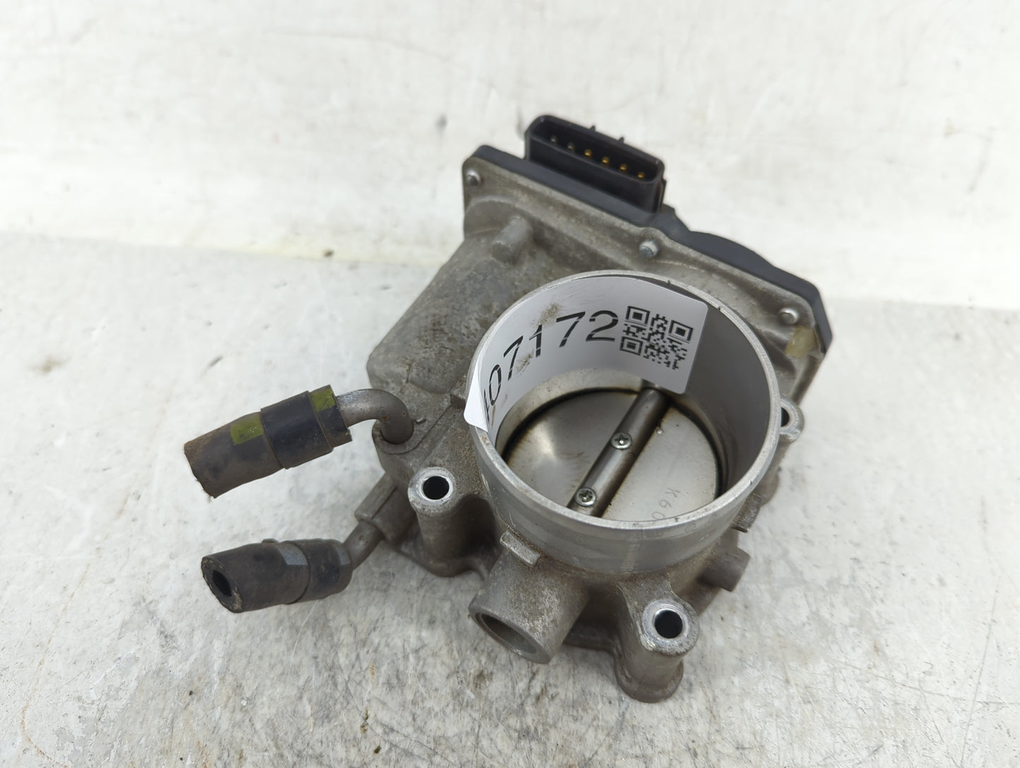 2014-2019 Kia Soul Throttle Body P/N:35100-2E000 Fits Fits 2011 2012 2013 2014 2015 2016 2017 2018 2019 2020 2021 OEM Used A