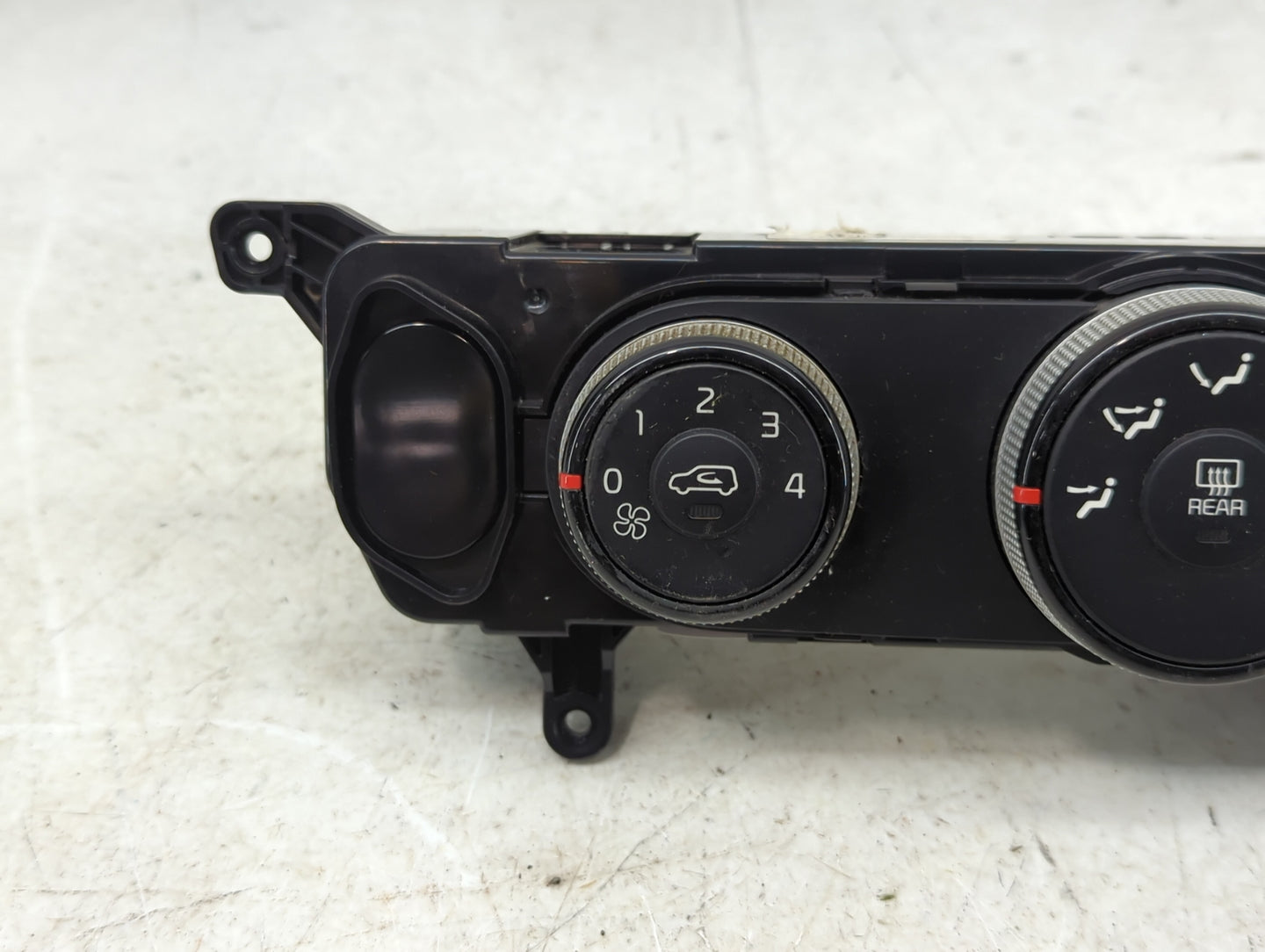 2014-2016 Kia Soul Climate Control Module Temperature AC/Heater Replacement P/N:97250-B2AS0ASB Fits Fits 2014 2015 2016 OEM 