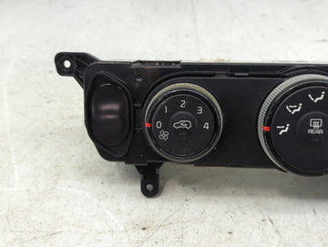 2014-2016 Kia Soul Climate Control Module Temperature AC/Heater Replacement P/N:97250-B2AS0ASB Fits Fits 2014 2015 2016 OEM Used Auto Parts