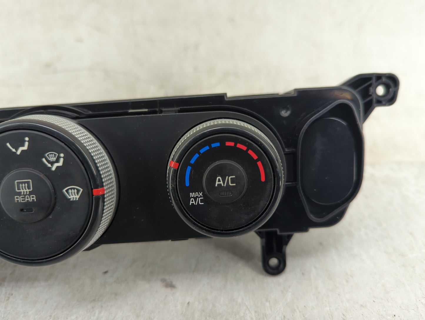 2014-2016 Kia Soul Climate Control Module Temperature AC/Heater Replacement P/N:97250-B2AS0ASB C500-FGDCA01 Fits OEM Used Au