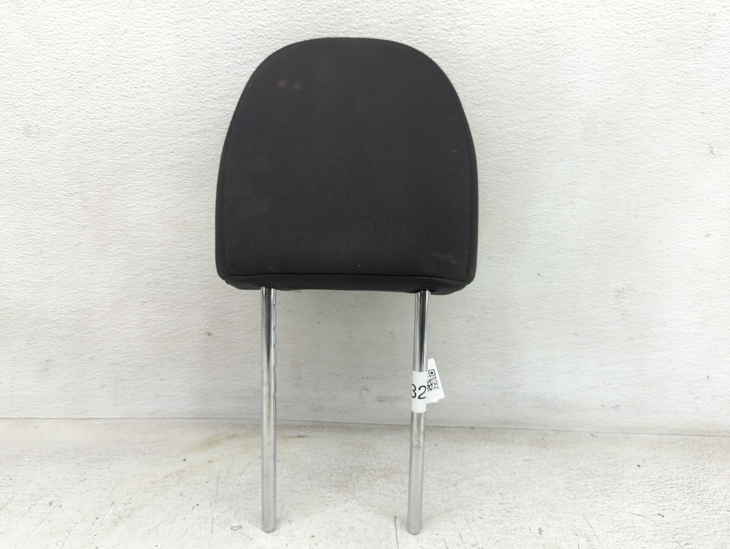 2014-2016 Kia Soul Headrest Head Rest Front Driver Passenger Seat Black - Oemusedautoparts1.com