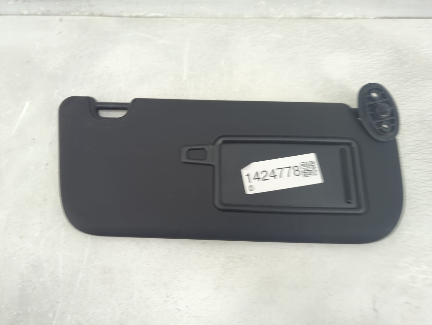2014-2019 Kia Soul Sun Visor Shade Replacement Passenger Right Mirror Fits Fits 2014 2015 2016 2017 2018 2019 OEM Used Auto 