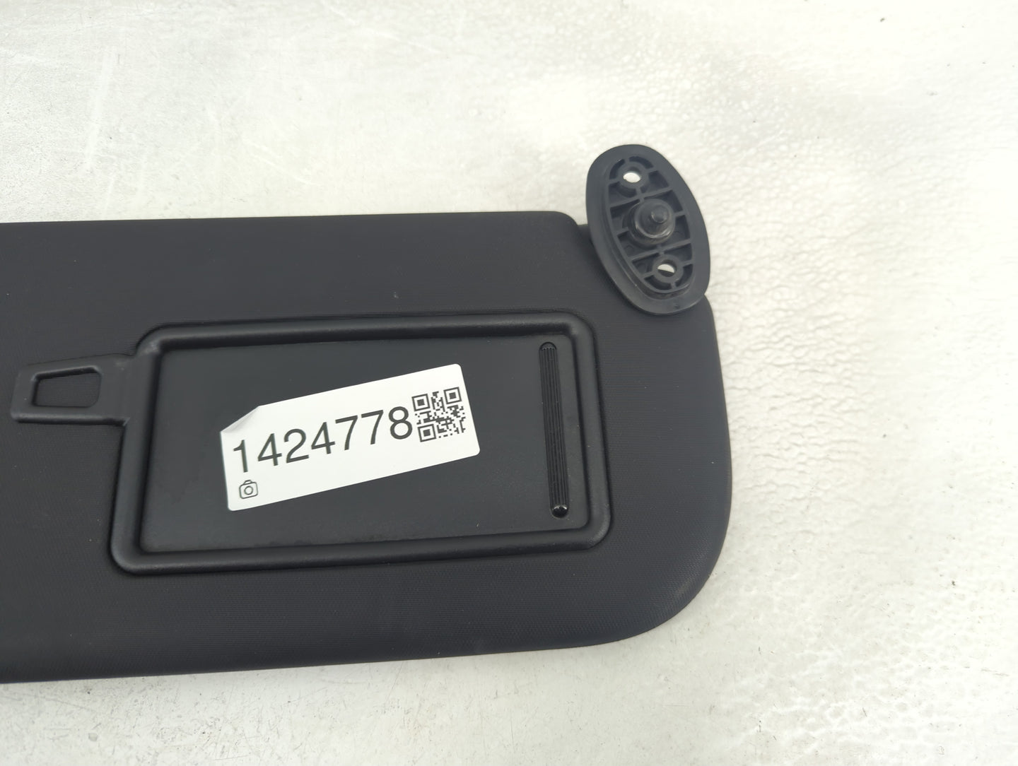 2014-2019 Kia Soul Sun Visor Shade Replacement Passenger Right Mirror Fits Fits 2014 2015 2016 2017 2018 2019 OEM Used Auto 