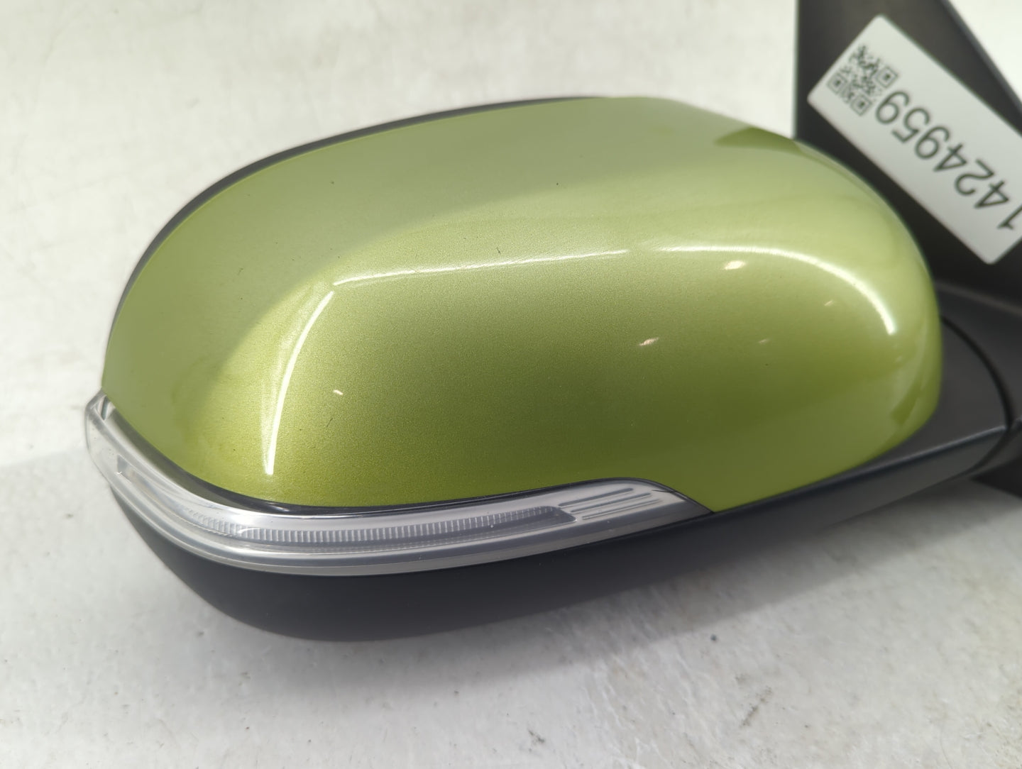 2014 Kia Soul Driver Left Side View Power Door Mirror Lime - Oemusedautoparts1.com