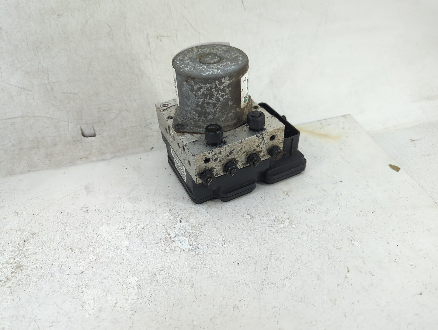 2014-2015 Kia Soul ABS Pump Control Module Replacement P/N:58900-B2500 MEB4 ESC, 82589-30520 Fits Fits 2014 2015 OEM Used Au