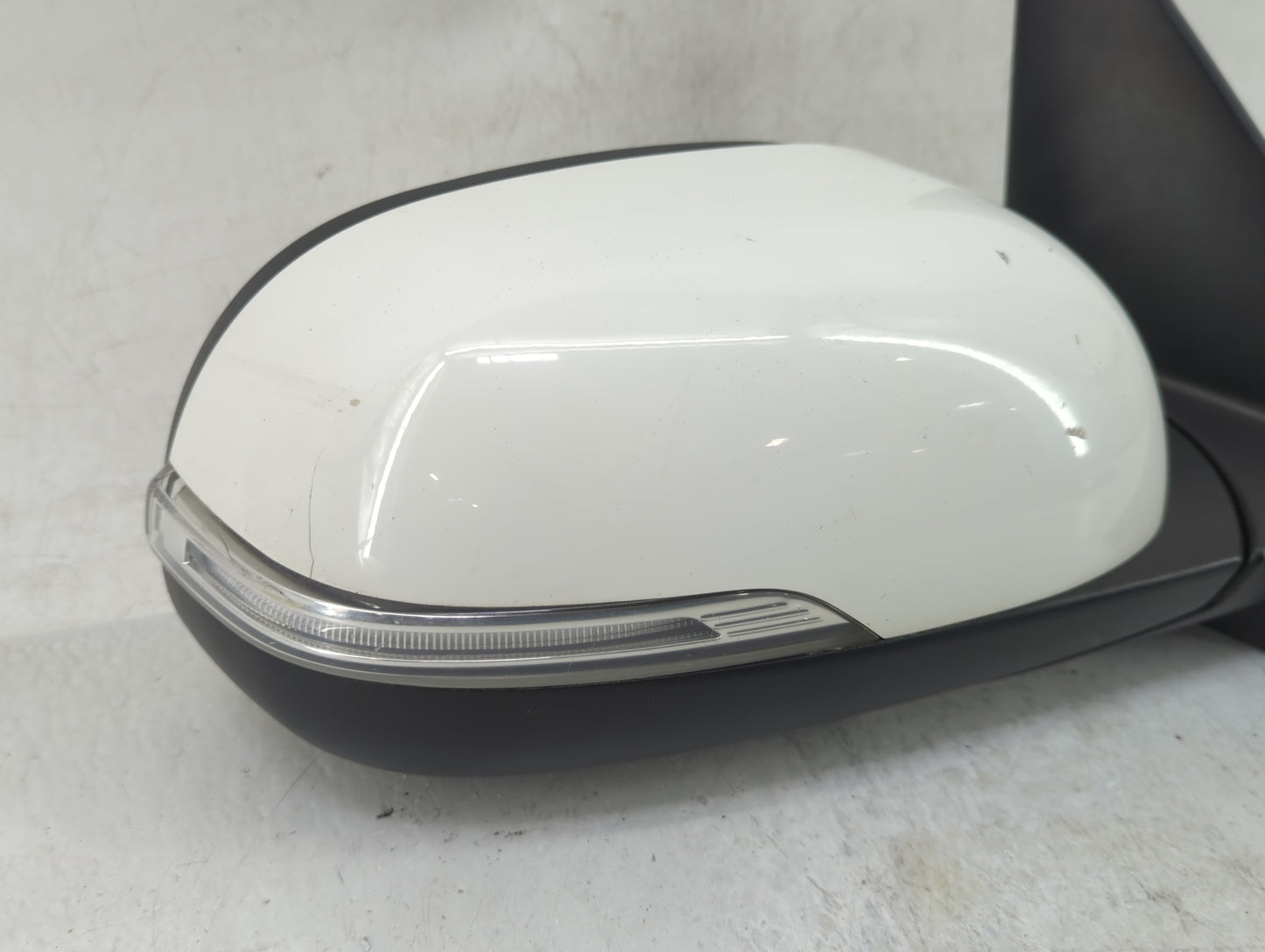 2014-2019 Kia Soul Passenger Right Side View Manual Door Mirror White - Oemusedautoparts1.com