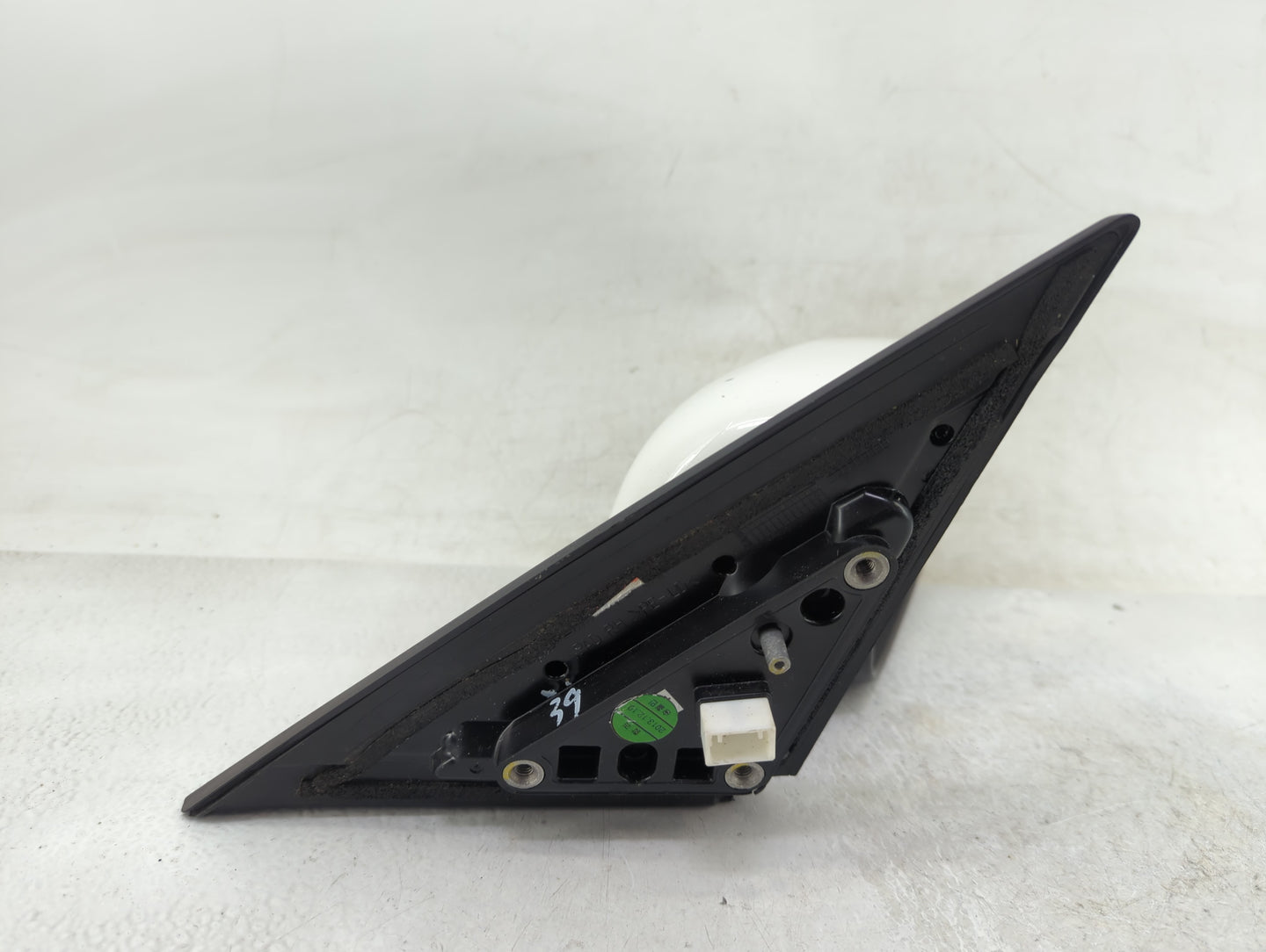 2014-2019 Kia Soul Passenger Right Side View Manual Door Mirror White - Oemusedautoparts1.com