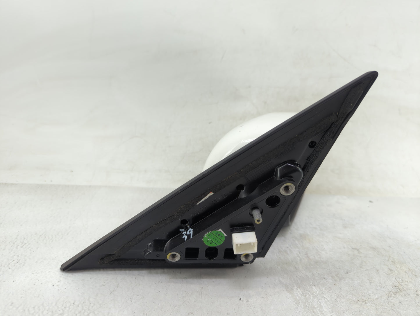 2014-2019 Kia Soul Passenger Right Side View Manual Door Mirror White - Oemusedautoparts1.com