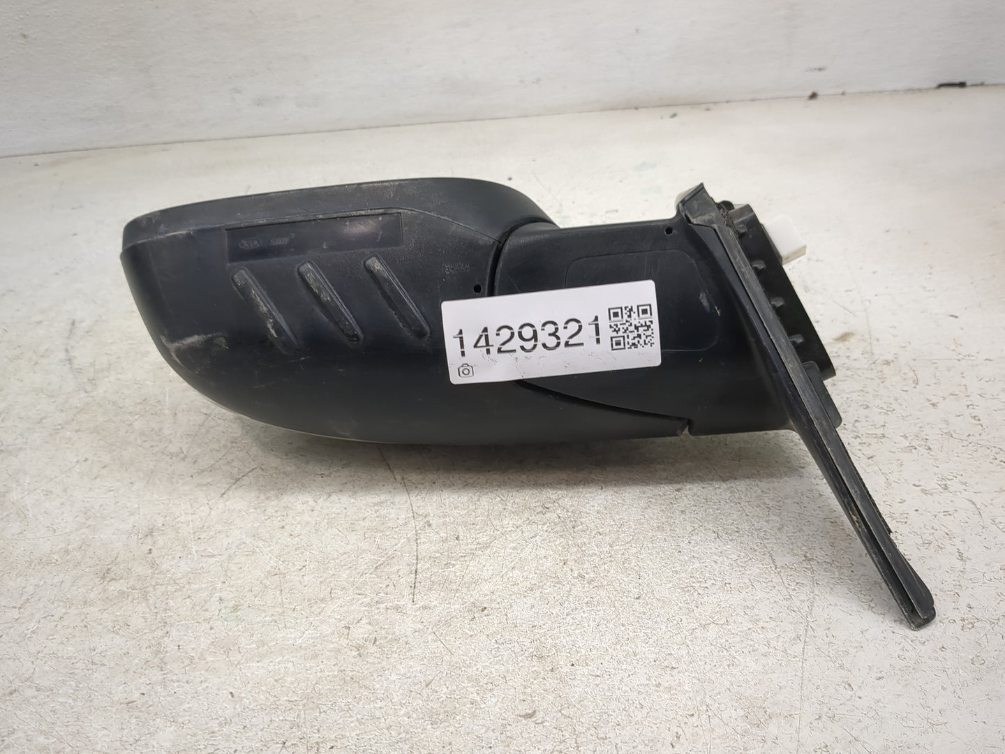 2014-2019 Kia Soul Driver Side View Mirror - Left Door Mirror OEM Used - Oemusedautoparts1.com