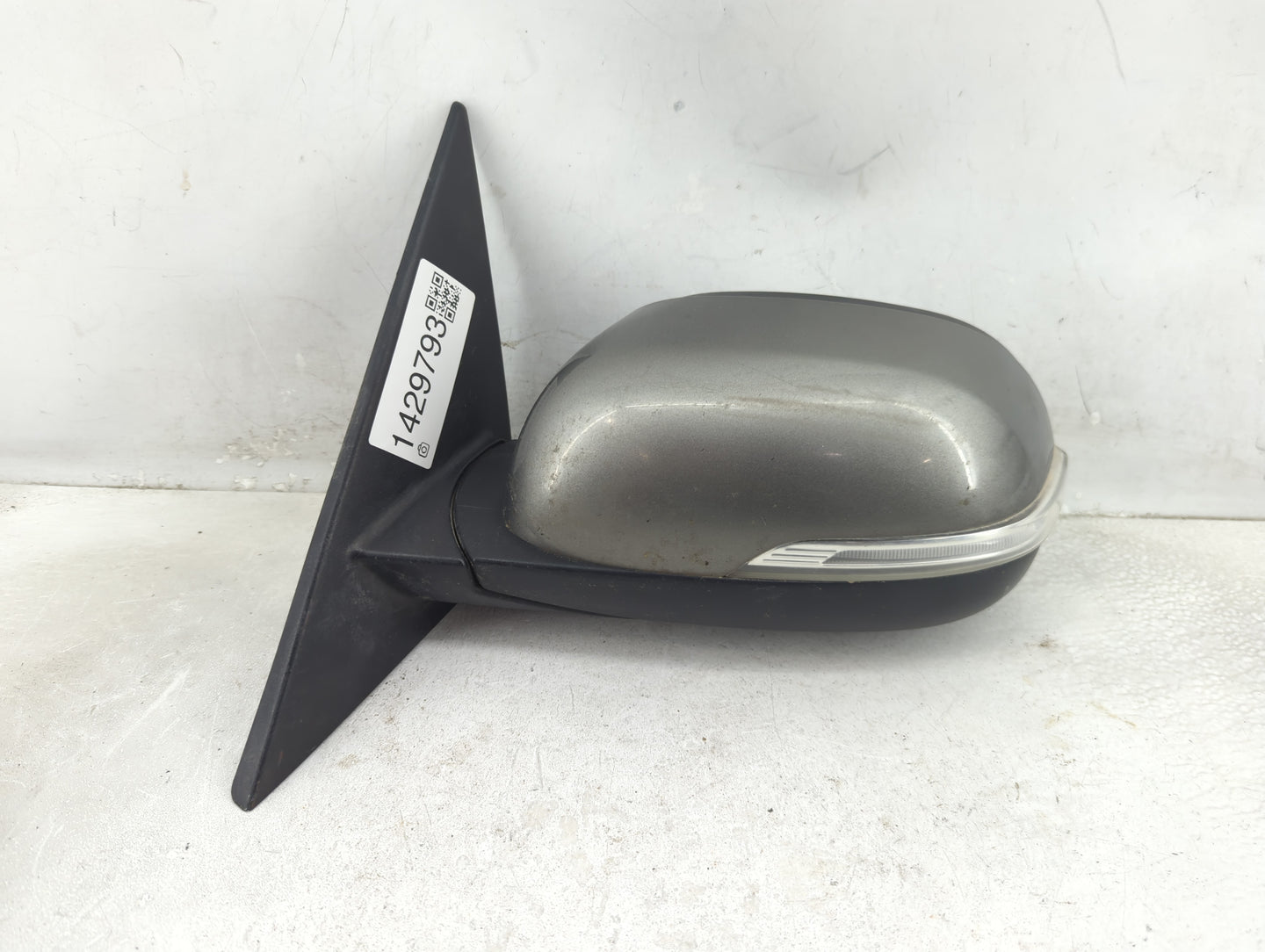 2014-2019 Kia Soul Driver Side View Mirror - Left Door Mirror OEM Used - Oemusedautoparts1.com