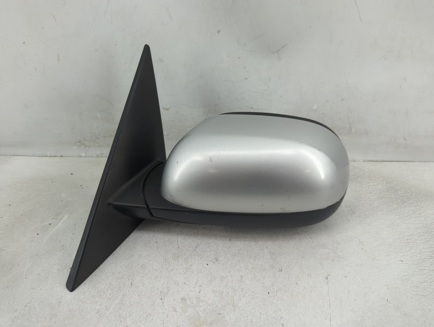 2014-2019 Kia Soul Driver Side View Mirror - Left Door Mirror OEM Used - Oemusedautoparts1.com