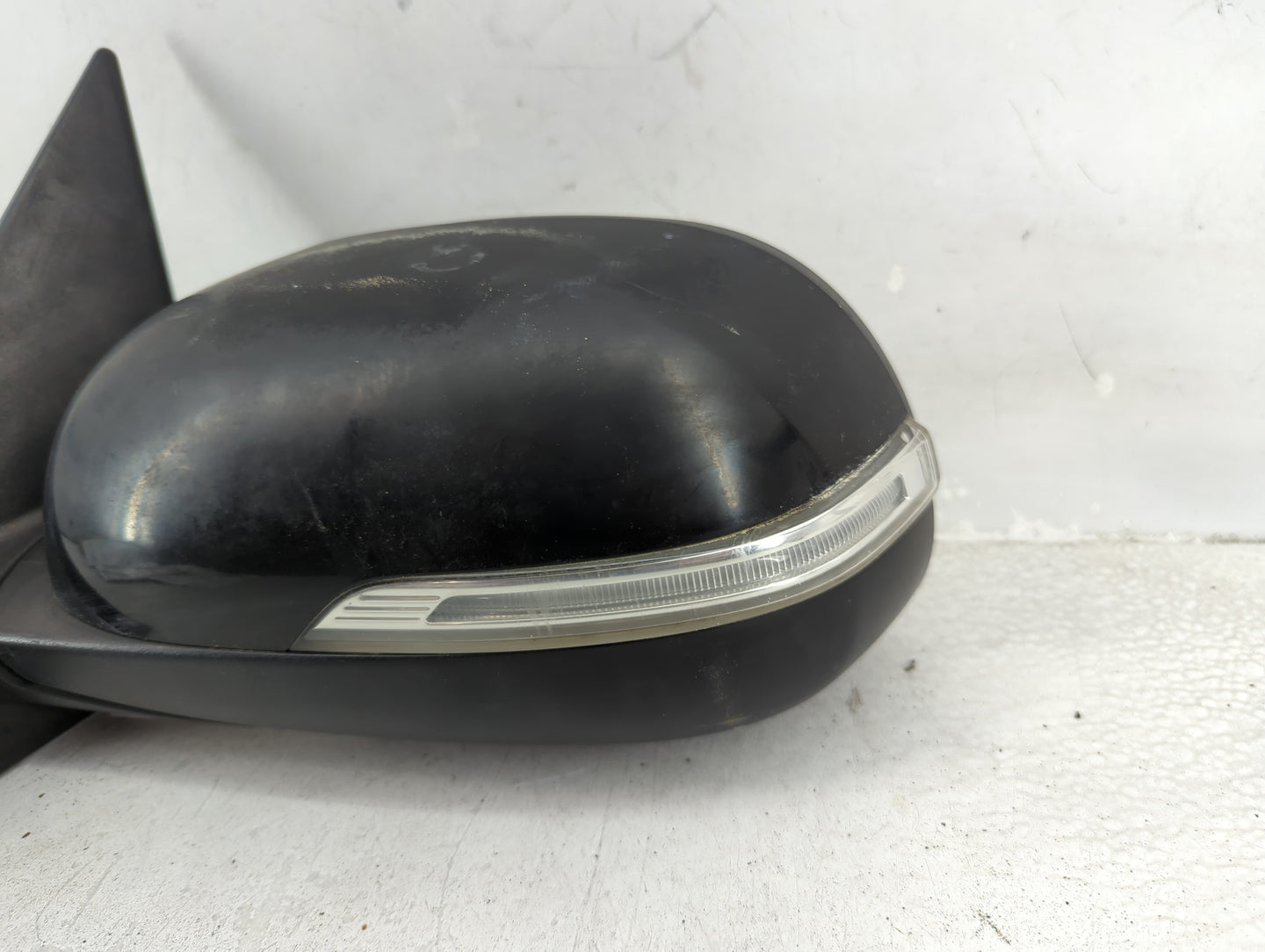 2014-2019 Kia Soul Driver Side View Mirror - Left Door Mirror OEM Used - Oemusedautoparts1.com