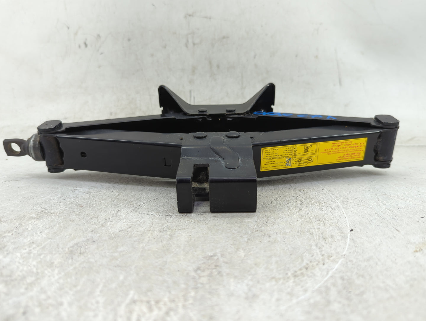 2014 Kia Soul Spare Scissor Car Jack - Oemusedautoparts1.com