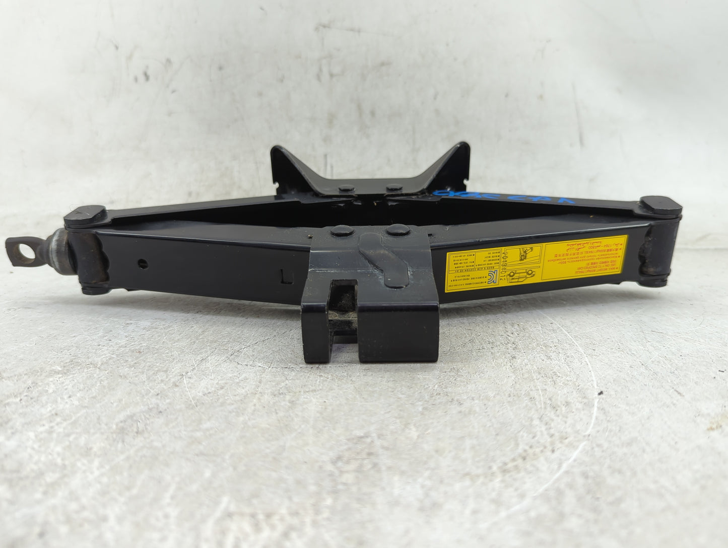 2014 Kia Soul Spare Scissor Car Jack - Oemusedautoparts1.com