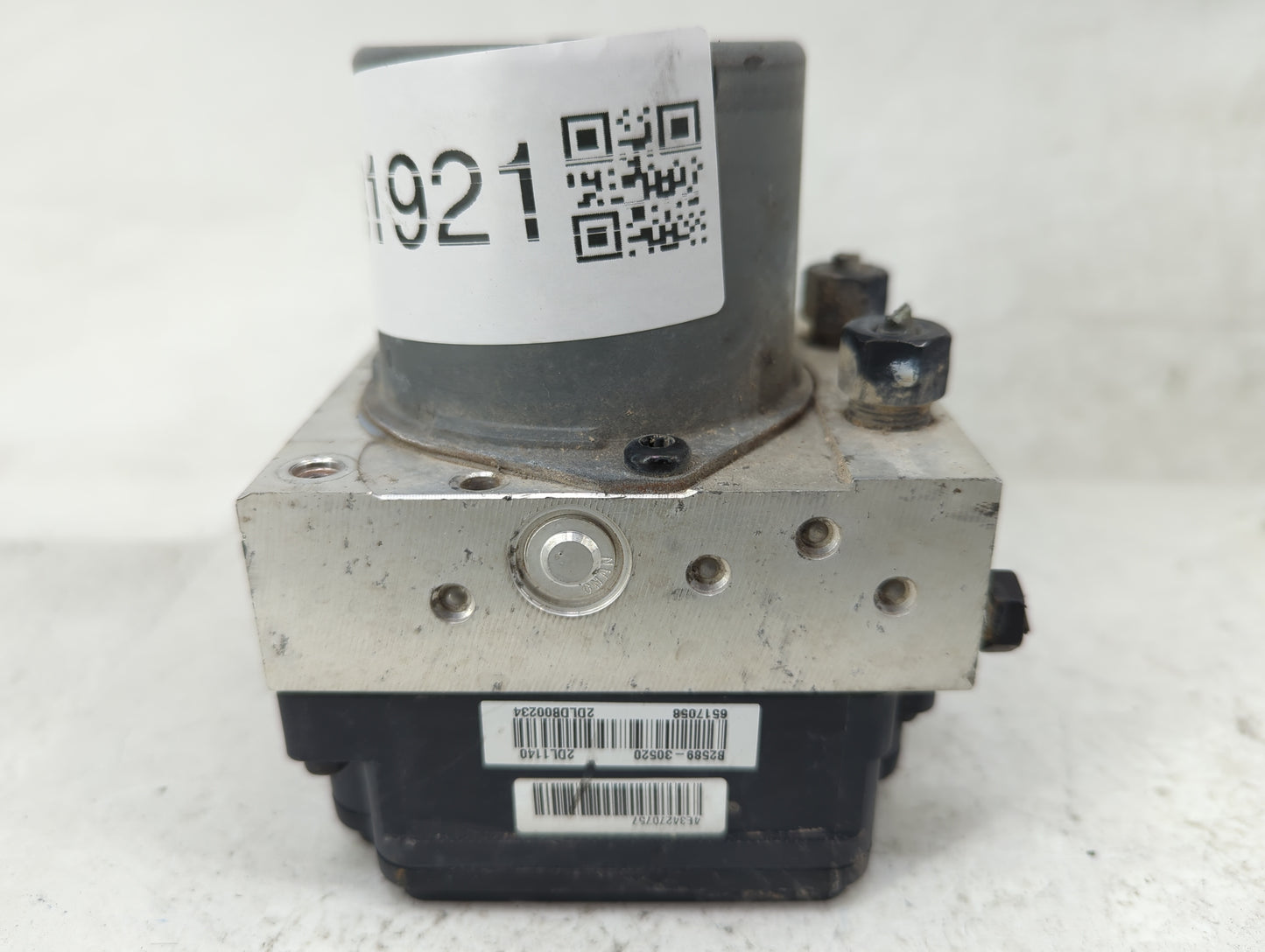 2014-2015 Kia Soul ABS Pump Control Module Replacement P/N:58920-B2520 58900-B2506, 61589-45200 Fits Fits 2014 2015 OEM Used