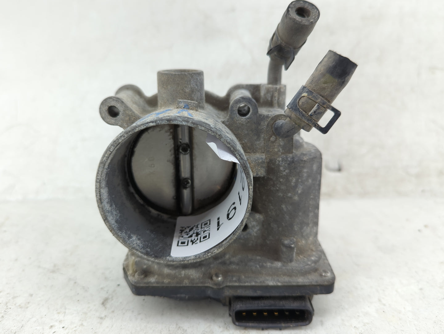 2014-2019 Kia Soul Throttle Body P/N:35100-2E000 Fits Fits 2011 2012 2013 2014 2015 2016 2017 2018 2019 2020 2021 OEM Used A