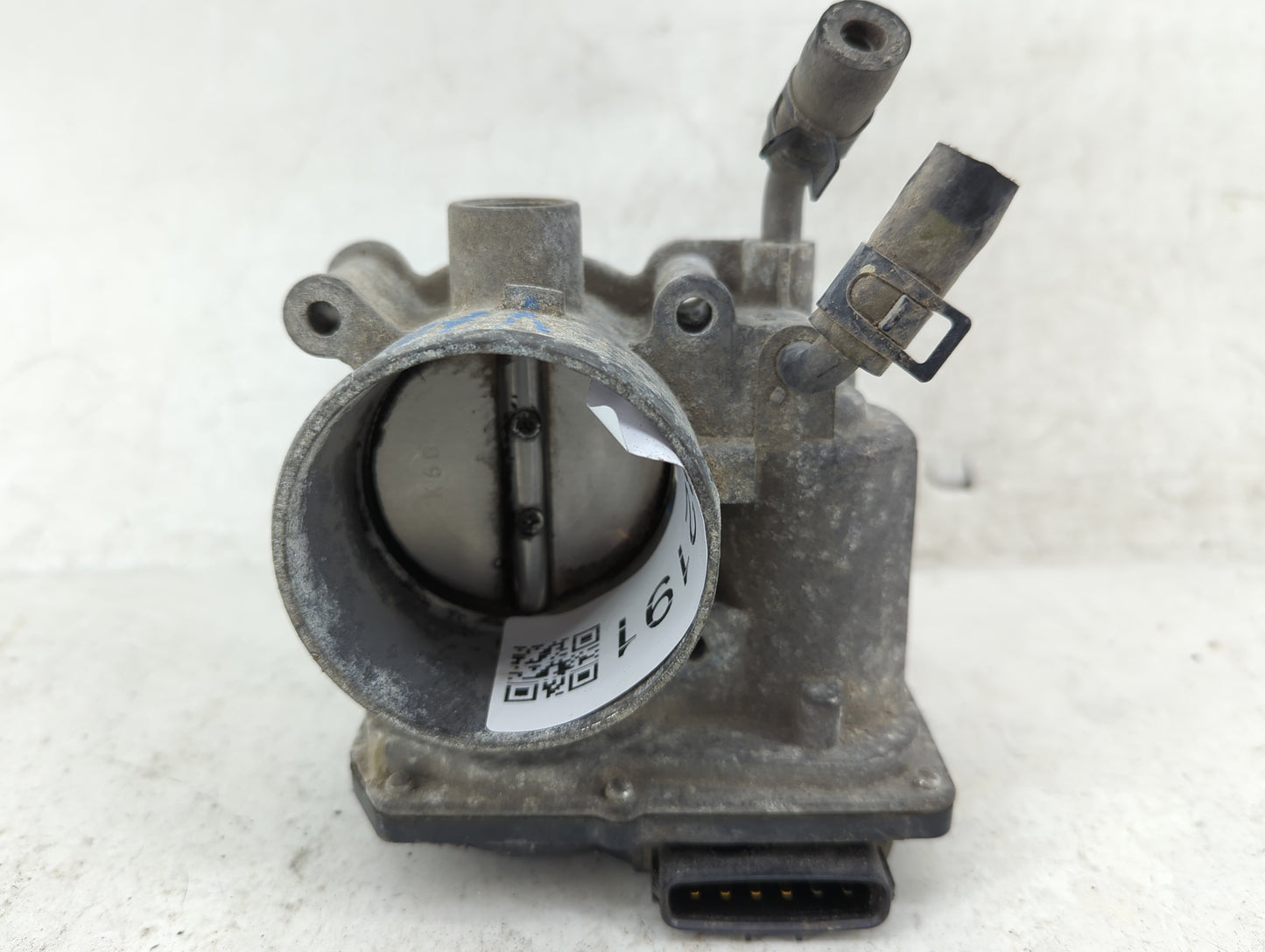 2014-2019 Kia Soul Throttle Body P/N:35100-2E000 Fits Fits 2011 2012 2013 2014 2015 2016 2017 2018 2019 2020 2021 OEM Used A