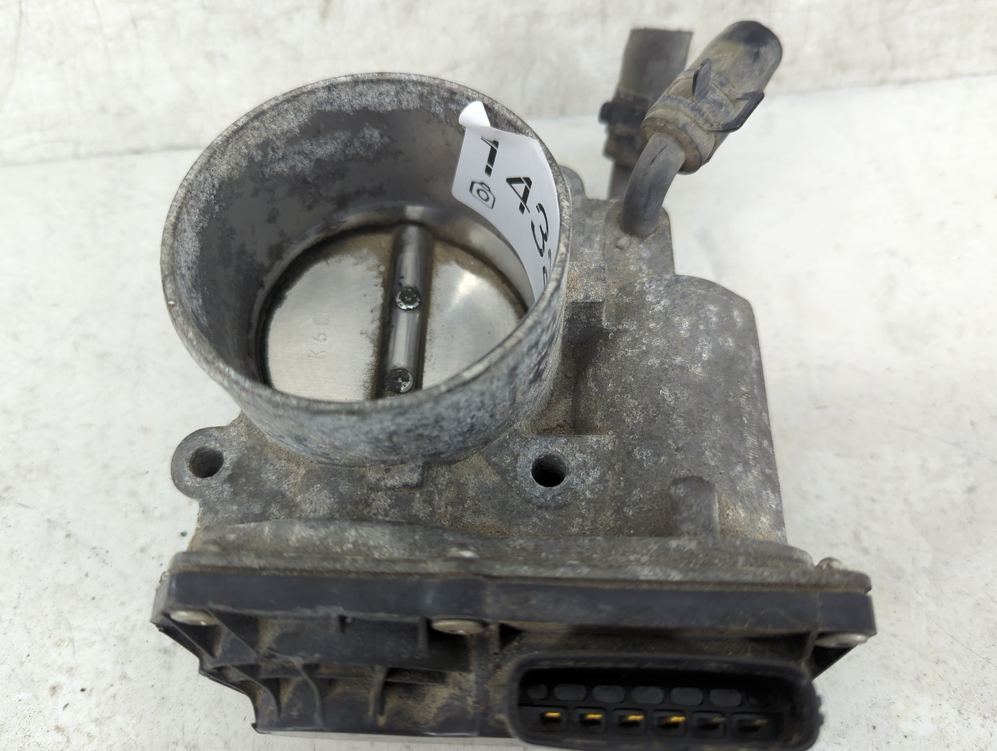 2014-2019 Kia Soul Throttle Body P/N:35100-2E000 Fits Fits 2011 2012 2013 2014 2015 2016 2017 2018 2019 2020 2021 OEM Used A