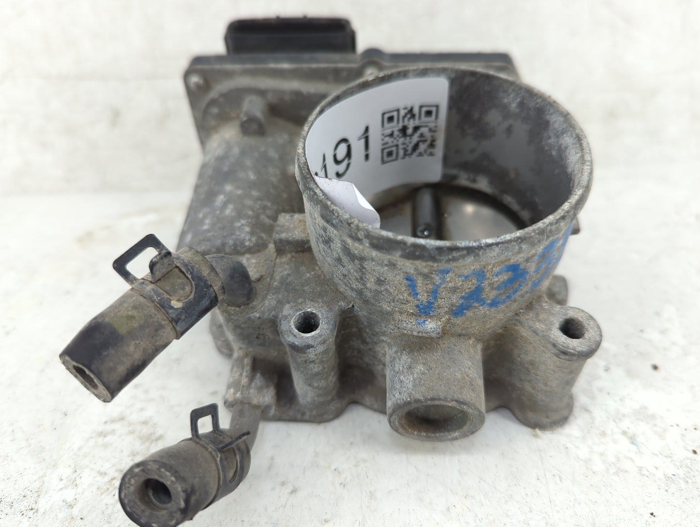 2014-2019 Kia Soul Throttle Body P/N:35100-2E000 Fits Fits 2011 2012 2013 2014 2015 2016 2017 2018 2019 2020 2021 OEM Used A