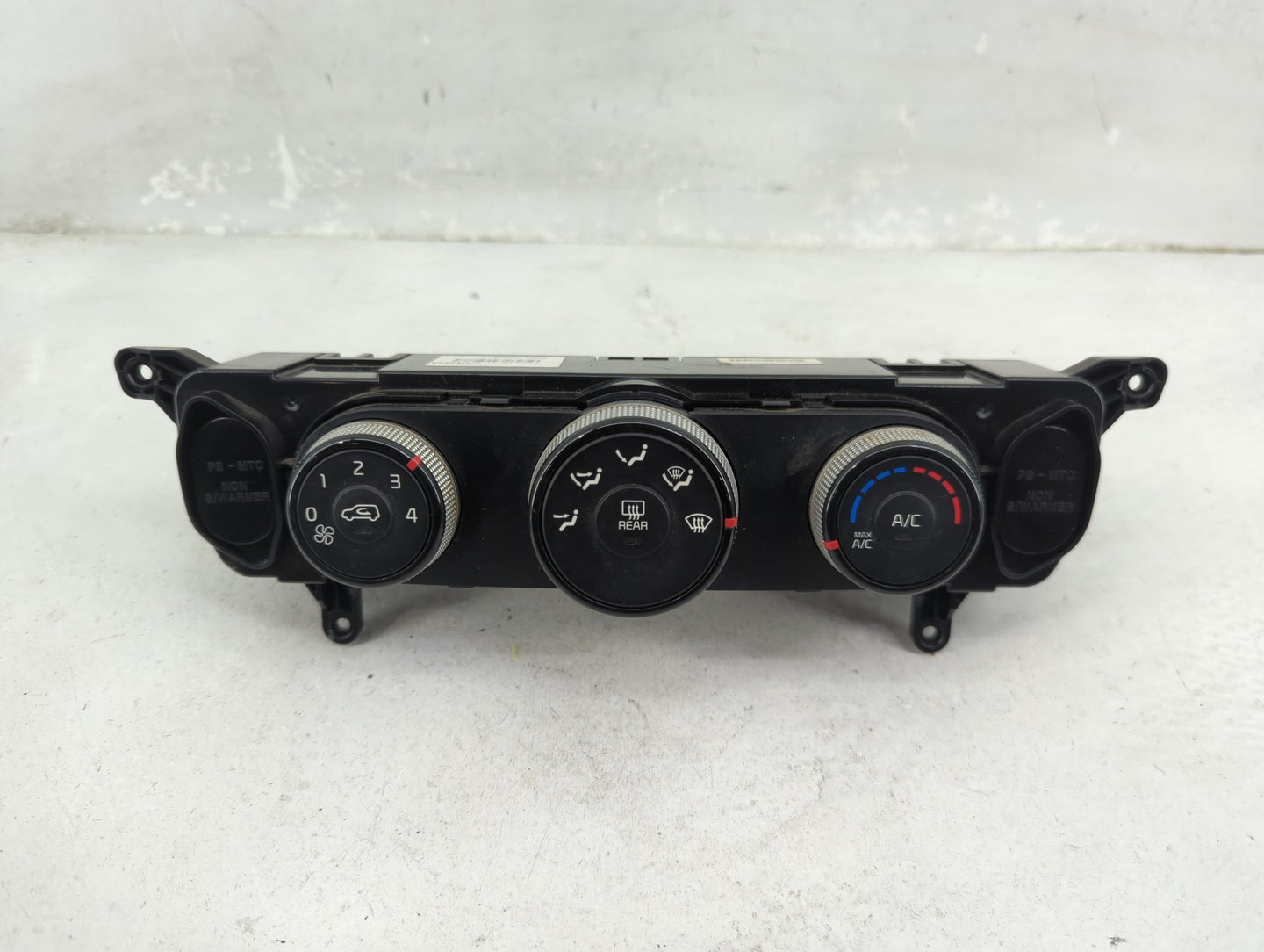 2014-2016 Kia Soul Climate Control Module Temperature AC/Heater Replacement P/N:97250-B2AS0ASB 97250-B2XXX Fits OEM Used Aut
