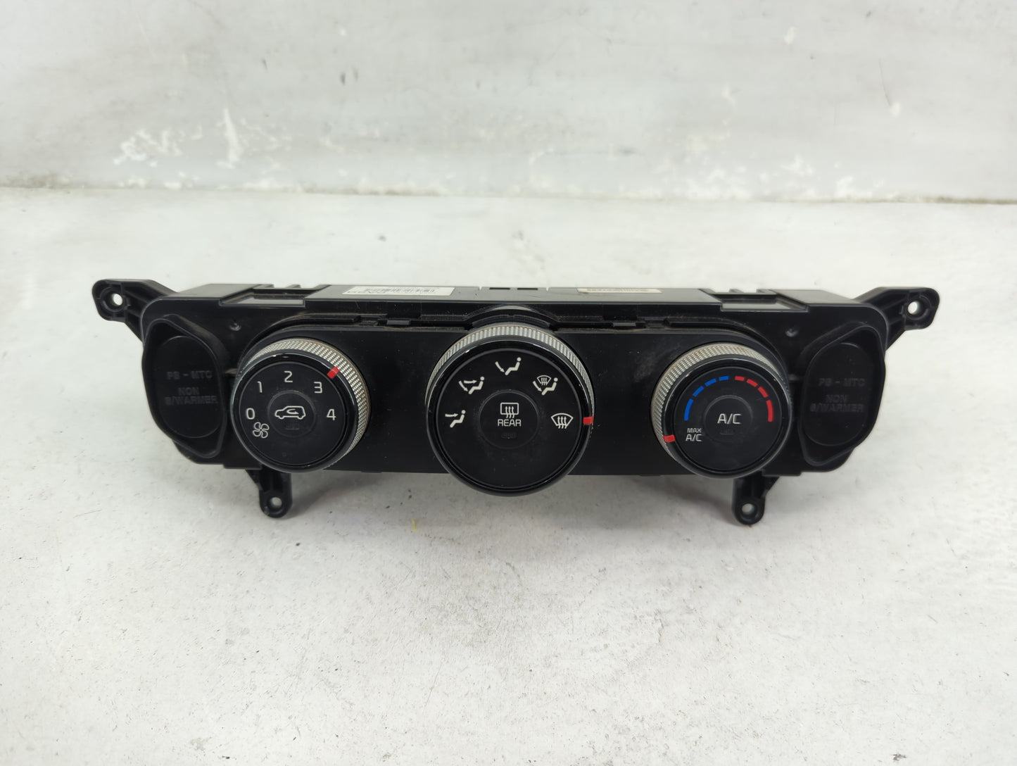 2014-2016 Kia Soul Climate Control Module Temperature AC/Heater Replacement P/N:97250-B2AS0ASB 97250-B2XXX Fits OEM Used Aut