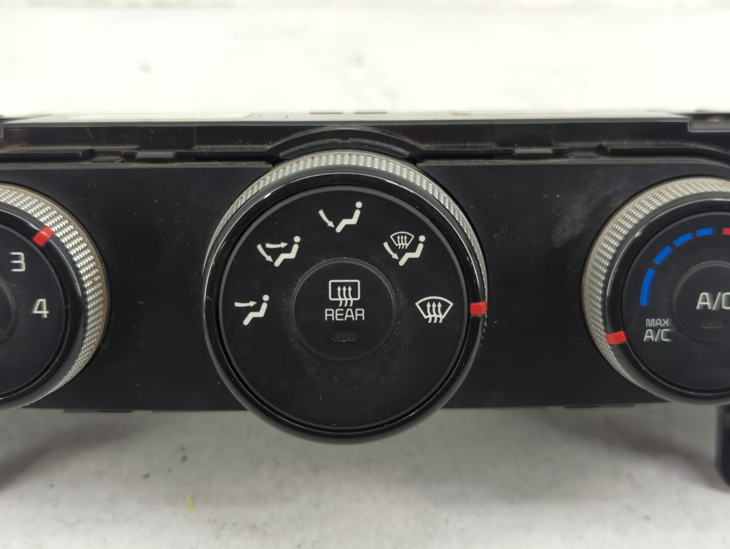 2014-2016 Kia Soul Climate Control Module Temperature AC/Heater Replacement P/N:97250-B2AS0ASB 97250-B2XXX Fits OEM Used Aut