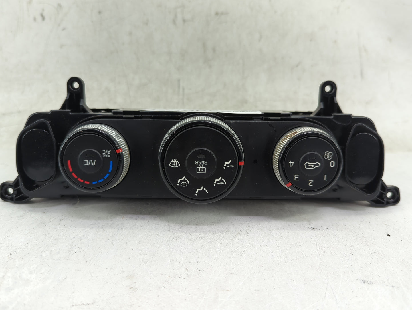 2014-2016 Kia Soul Climate Control Module Temperature AC/Heater Replacement P/N:97250-B2AS0ASB Fits Fits 2014 2015 2016 OEM 